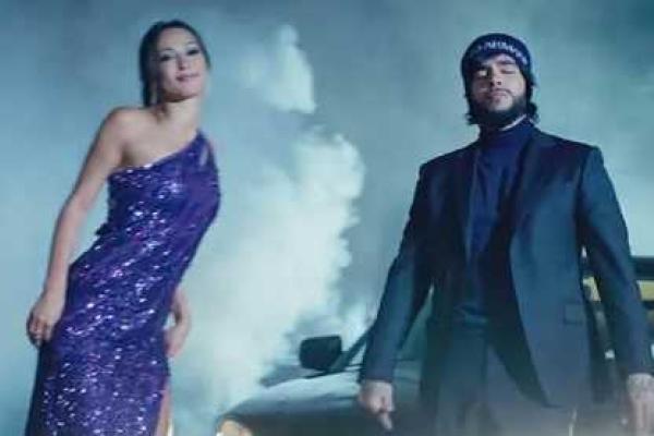 В новом клипе Тимати "воспел" авто российского автопрома В новом клипе Тимати "воспел" авто российского автопрома