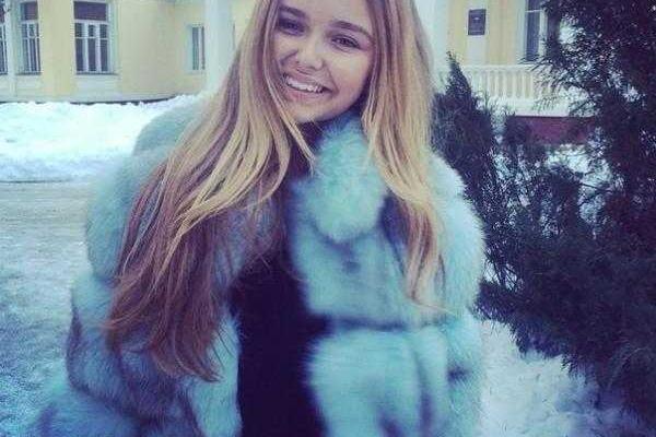 Фанатам не дает покоя соблазнительная внешность Стефании Маликовой Фанатам не дает покоя соблазнительная внешность Стефании Маликовой