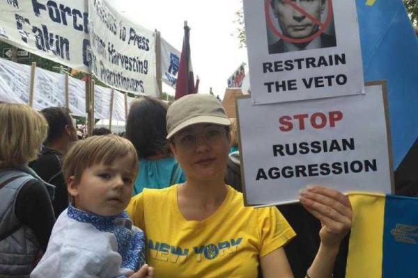 В Нью-Йорке Путину устроили "теплую" встречу В Нью-Йорке Путину устроили "теплую" встречу