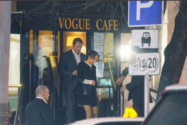 МакSим осталась с двумя детьми, а ее экс-супруг - с юной женой