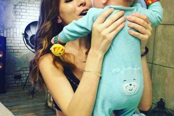 Молодые мамочки - Кети Топурия и Наталья Подольская ходят на работу с малышами