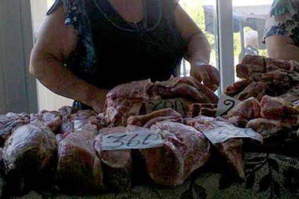 По карману ли жителям оккупированного Донецка мясо?