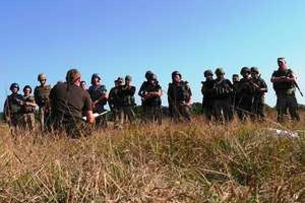 Саперы продолжают кропотливую работу по сбору смертоносного"урожая" на землях Луганщины Саперы продолжают кропотливую работу по сбору смертоносного"урожая" на землях Луганщины