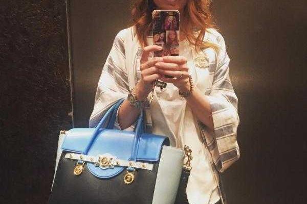 Наталья Подольская "подарила" жуликам дорогие часы