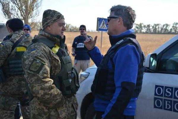 В секторе "Б" прошли рабочие встречи представителей СЦКК с командирами подразделений сил АТО В секторе "Б" прошли рабочие встречи представителей СЦКК с командирами подразделений сил АТО