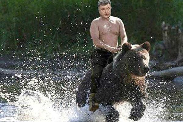 Порошенко и истребитель: реакция соцсетей была незамедлительной. Фотожабы