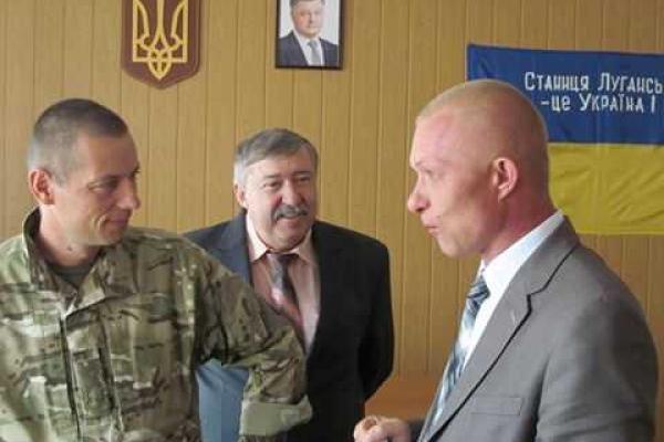 На Луганщине продолжаются работы по оборудованию пешего перехода "Луганск-Станица Луганская" На Луганщине продолжаются работы по оборудованию пешего перехода "Луганск-Станица Луганская"