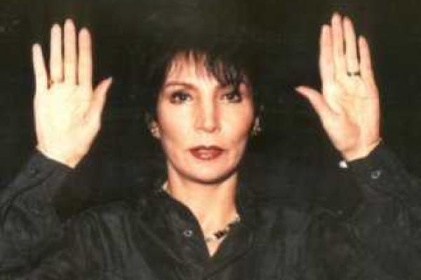 Близкий друг Джуны назвал истинную дату рождения целительницы