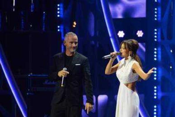 Эрос Рамазотти сделал селфи поцелуя с Ани Лорак 