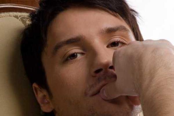 Сергей Лазарев рассказал как тяжело переживает смерть старшего брата