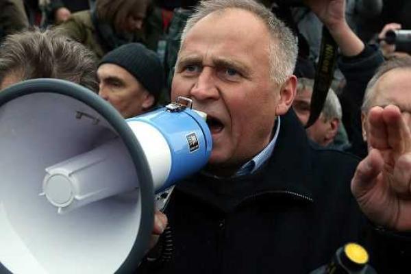 Белорусская оппозиция вывела на улицы Минска людей на массовые акции против Лукашенко