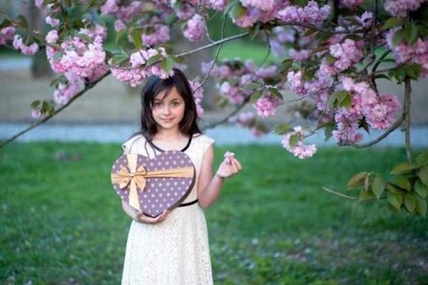 Юная украинка победила в конкурсе "Мини мисс мира 2015" Юная украинка победила в конкурсе "Мини мисс мира 2015"