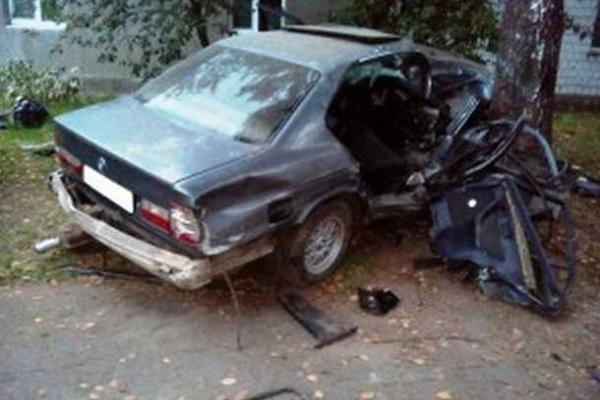 Кровавое ДТП на Сумщине унесло жизни двух человек Кровавое ДТП на Сумщине унесло жизни двух человек