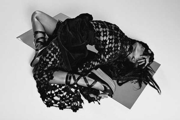 Эпатажная певица Талия Дебретт Барнетт снялась в откровенной фотосессии