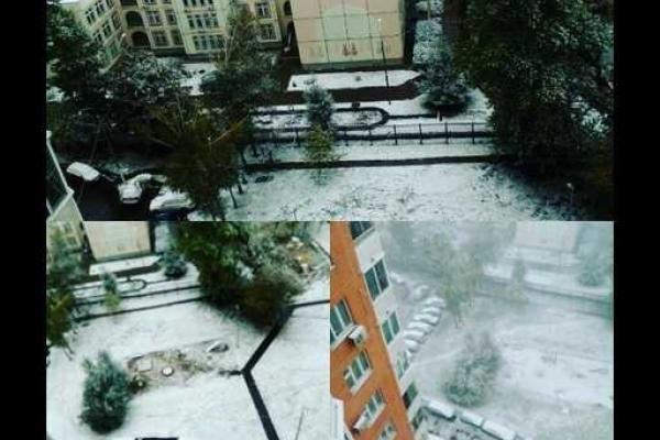 Осенний сюрприз для москвичей: город засыпало снегом Осенний сюрприз для москвичей: город засыпало снегом