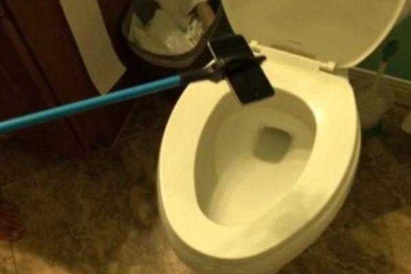 Бессмысленный флешмоб бьет рекорды популярности среди пользователей Сети