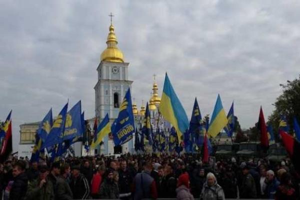 По случаю 73-й годовщины УПА в Киеве проведут "Марш героев"  По случаю 73-й годовщины УПА в Киеве проведут "Марш героев"