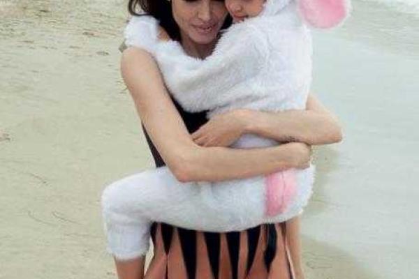 Звездная пара Джоли-Питт с детьми стали героями новой фотосессии