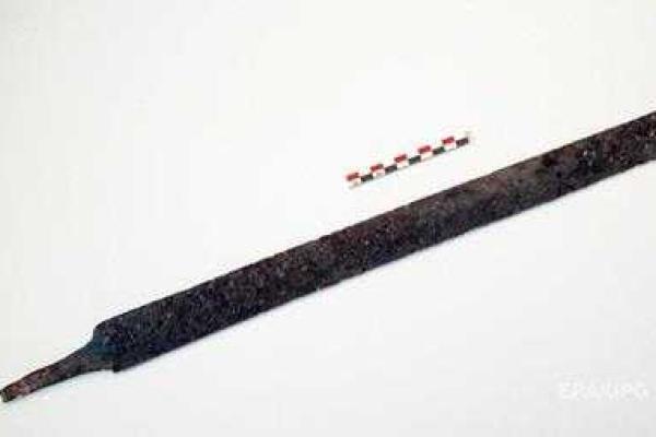 Меч викингов, которому более 1200 лет, найден на севере Норвегии Меч викингов, которому более 1200 лет, найден на севере Норвегии