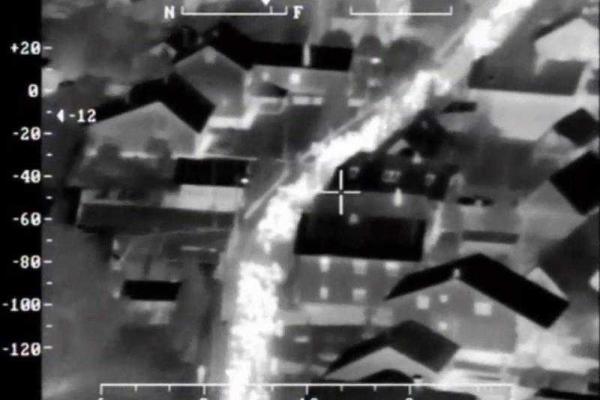 Полицейские в Словении с вертолета засняли огромный поток беженцев