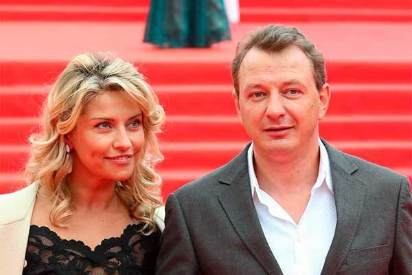 Актер Марат Башаров шокировал своим любовным признанием к экс-супруге