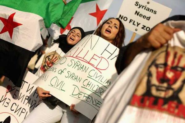 В Вашингтоне пикетировали Посольство РФ с требованием убираться из Сирии