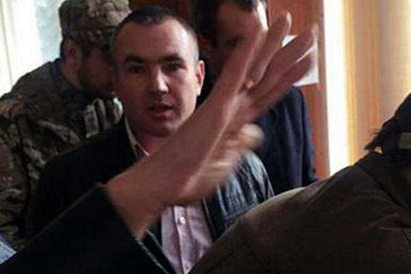 На Киевщине прямо на избирательном участке пенсионерку избили представители одной из партий На Киевщине прямо на избирательном участке пенсионерку избили представители одной из партий