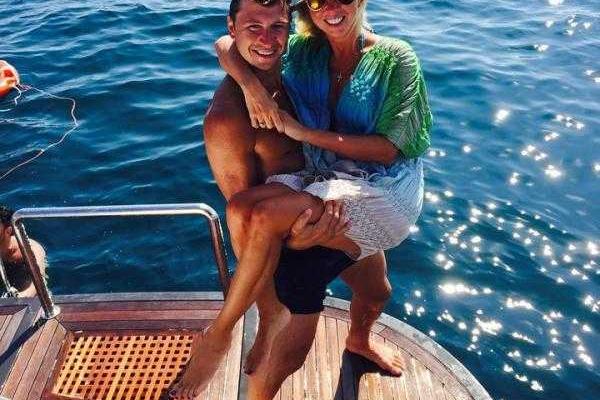 Алексей Ягудин принимает поздравления с рождением второй дочери