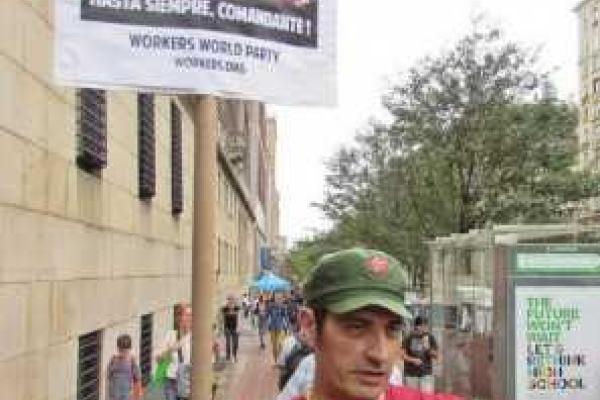 В США на антиукраинском митинге развевались флаги "ДНР" и "Новороссии". Видео В США на антиукраинском митинге развевались флаги "ДНР" и "Новороссии". Видео