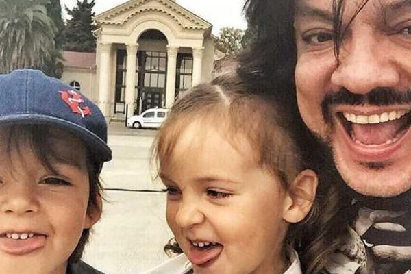 Филипп Киркоров привез своих детей на фестиваль "Новая волна"