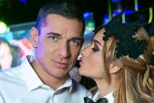 Ксения Бородина и Курбан Омаров ждут дочку и уже покупают розовую одежку