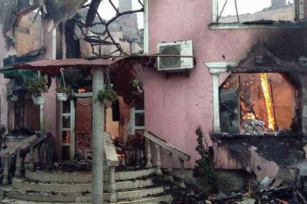 Хронология кровавых "разборок" в ромском лагере Мукачево, произошедших сегодня ночью Хронология кровавых "разборок" в ромском лагере Мукачево, произошедших сегодня ночью