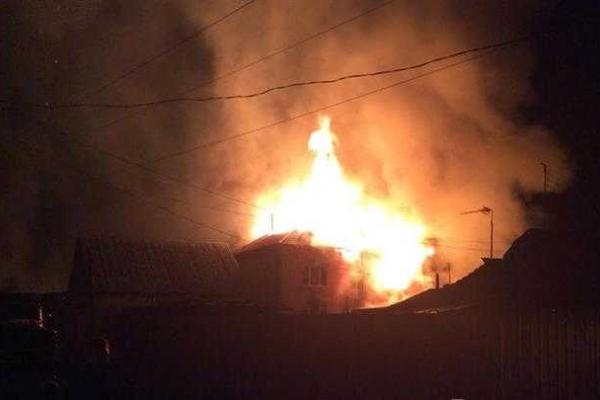 Хронология кровавых "разборок" в ромском лагере Мукачево, произошедших сегодня ночью Хронология кровавых "разборок" в ромском лагере Мукачево, произошедших сегодня ночью