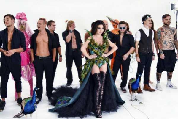 Прибавка в весе довела певицу Анну Плетневу до нервного срыва