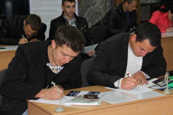 В Житомире стартовал набор в новую патрульную полицию В Житомире стартовал набор в новую патрульную полицию