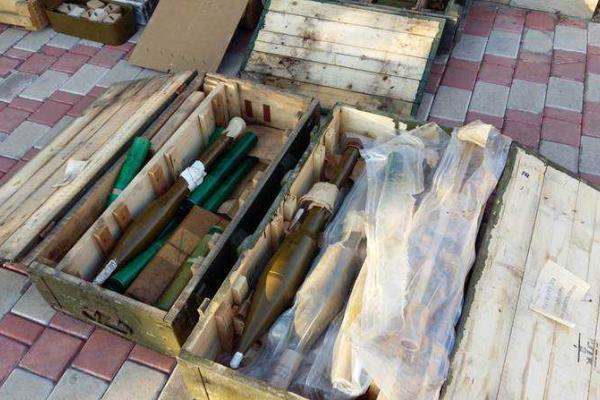 СБУ: На Луганщине обнаружен тайник с минами-"лягушками"