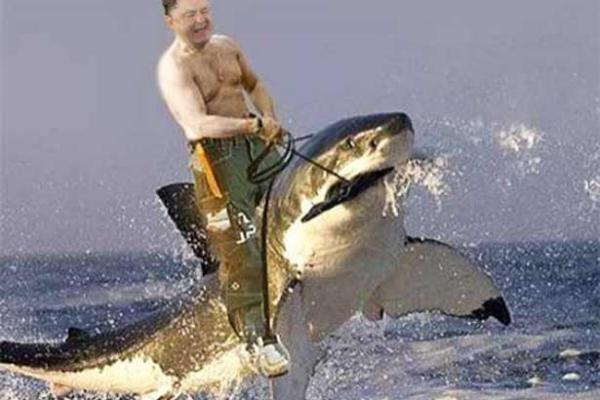 Порошенко и истребитель: реакция соцсетей была незамедлительной. Фотожабы