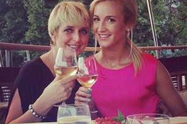 Фанаты решили, что Ольга Бузова подлизывается к свекрови