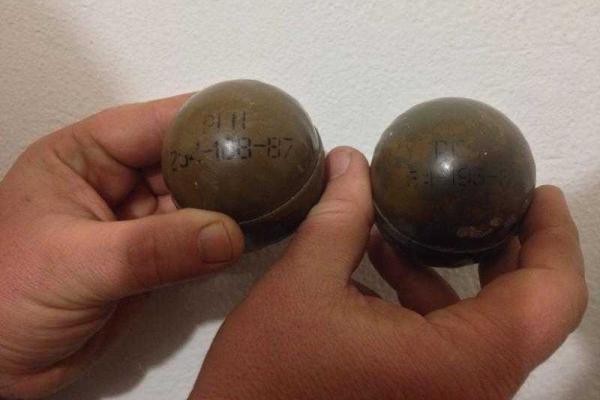 В руки бойцов ВСУ попали документы, подтверждающие присутствие российских наемников на Донбассе В руки бойцов ВСУ попали документы, подтверждающие присутствие российских наемников на Донбассе