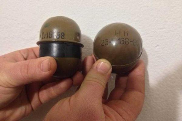 В руки бойцов ВСУ попали документы, подтверждающие присутствие российских наемников на Донбассе В руки бойцов ВСУ попали документы, подтверждающие присутствие российских наемников на Донбассе