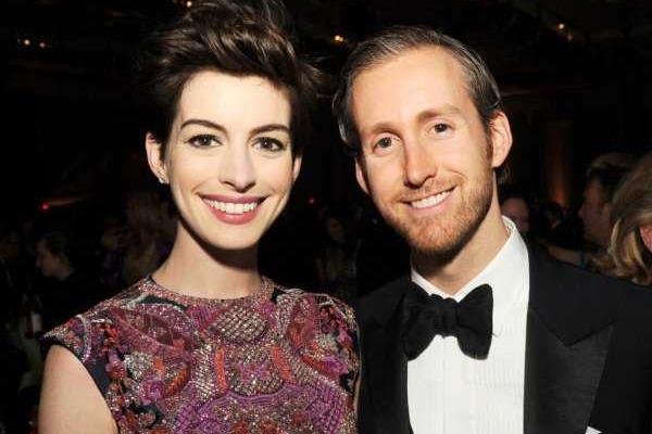 Актриса Энн Хэтэуэй ждет первенца 