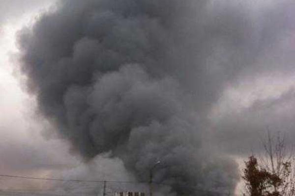 Харьков в дыму: горит рынок Барабашово Харьков в дыму: горит рынок Барабашово