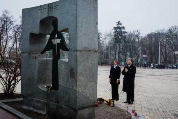 Сегодня годовщина Голодомора в Украине Сегодня годовщина Голодомора в Украине