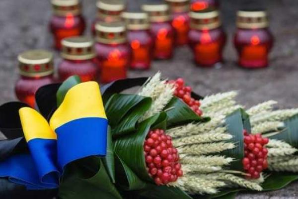 Сегодня годовщина Голодомора в Украине Сегодня годовщина Голодомора в Украине