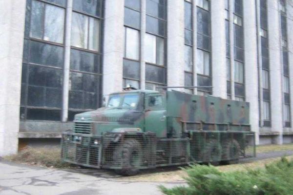 В Кривом Роге "жарко": протестующие выдвинули свои требования В Кривом Роге "жарко": протестующие выдвинули свои требования