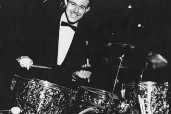 Ушел из жизни Энди Уайт - барабанщик, которого называли "пятым битлом"