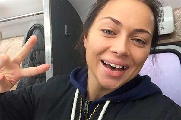 Актриса Настасья Самбурская на съемках лишилась зубов