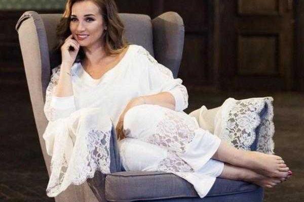 Телеведущая Анфиса Чехова стала лицом бренда домашней одежды Petit Pas