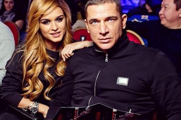 Ксения Бородина с мужем делают ремонт в элитном коттедже в Подмосковье