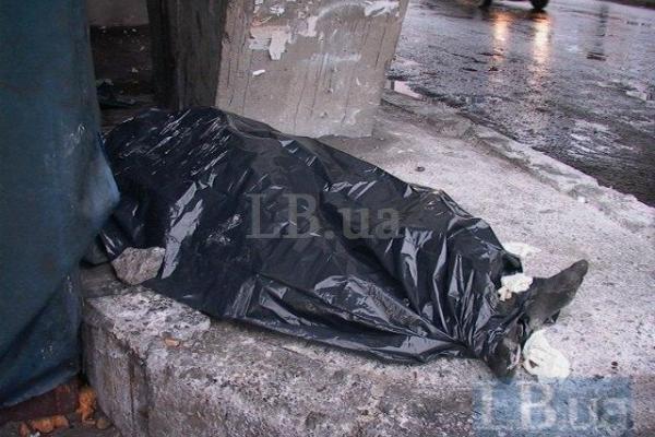 Столичные полицейские случайно обнаружили труп мужчины  Столичные полицейские случайно обнаружили труп мужчины